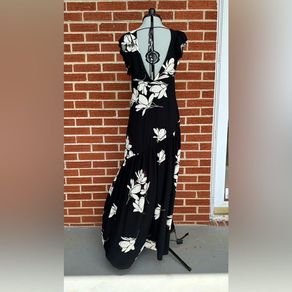 Free People She's a Waterfall Dress Floral V-neck Flutter Sleeve waterfall Maxi - Picture 10 of 11
